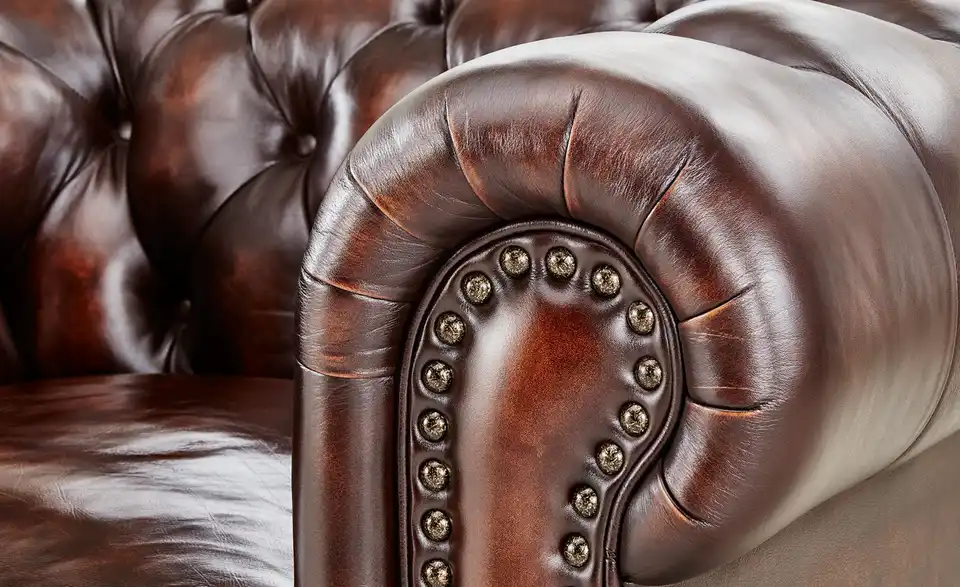 uno Sofa Chesterfield im Vintagelook, Detailansicht