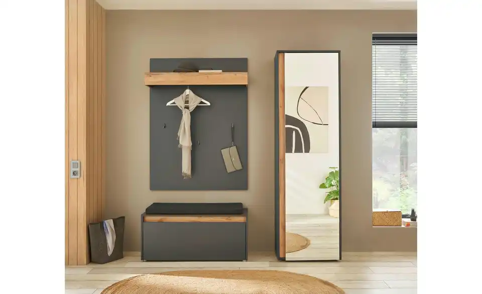 Garderobenpaneel, in Wohnsituation