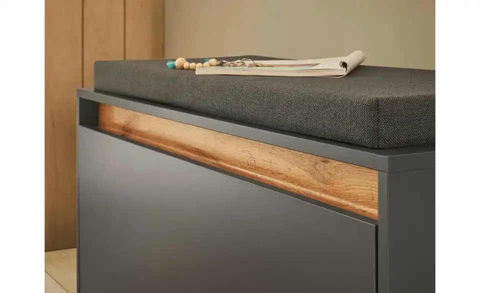 Garderobenkombination, Detailansicht