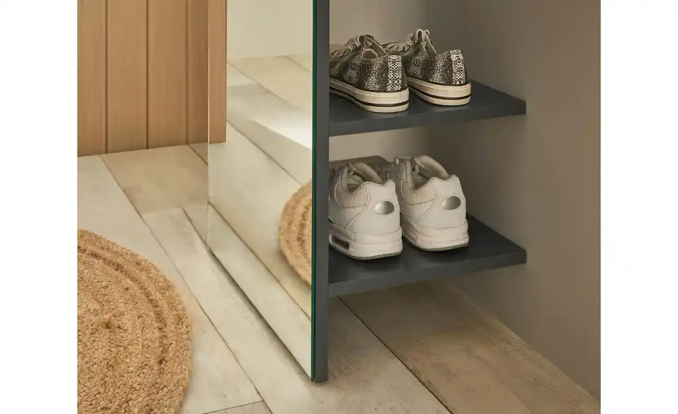 Garderobenkombination, Detailansicht