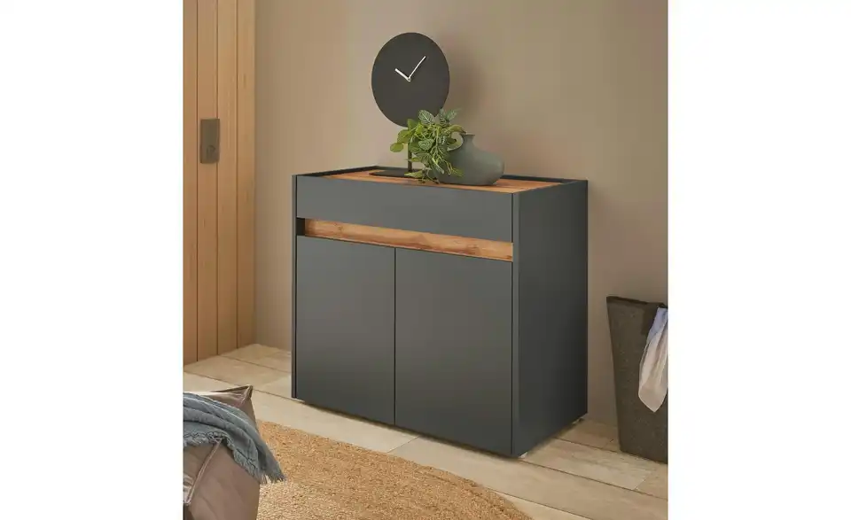 Garderobenkombination, in Wohnsituation