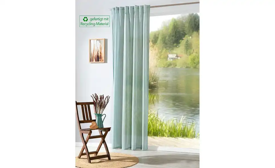 Verdi Schlaufenbandschal, in Wohnsituation