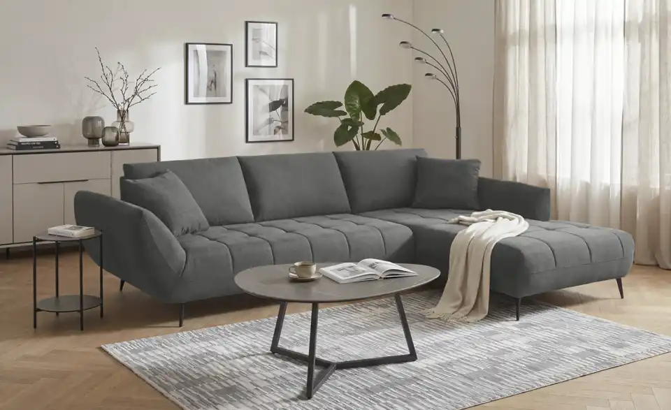 bobb Ecksofa Carly mit Sitztiefenverstellung, in Wohnsituation