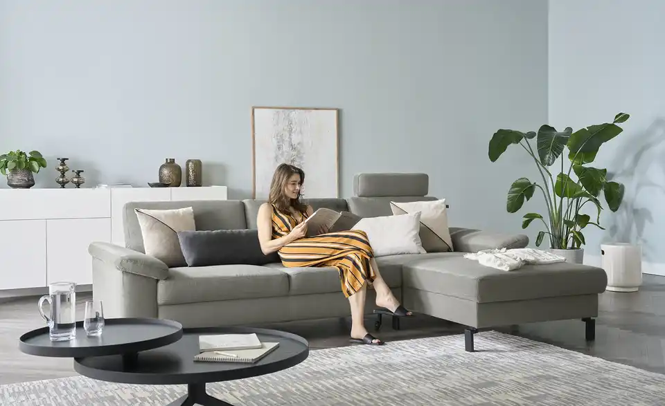 Max Schelling Ecksofa Maximum Move Feincord, in Wohnsituation