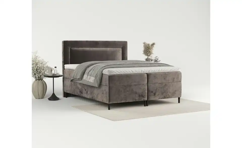 Boxbett mit Stauraum, in Wohnsituation