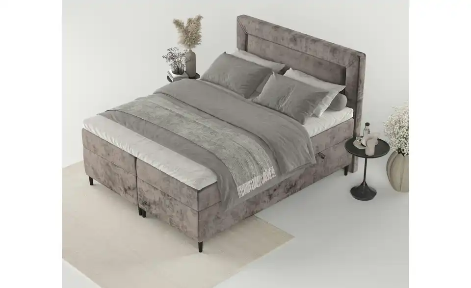 Boxbett mit Stauraum, in Wohnsituation