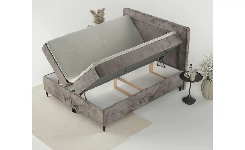 Boxbett mit Stauraum, in Wohnsituation