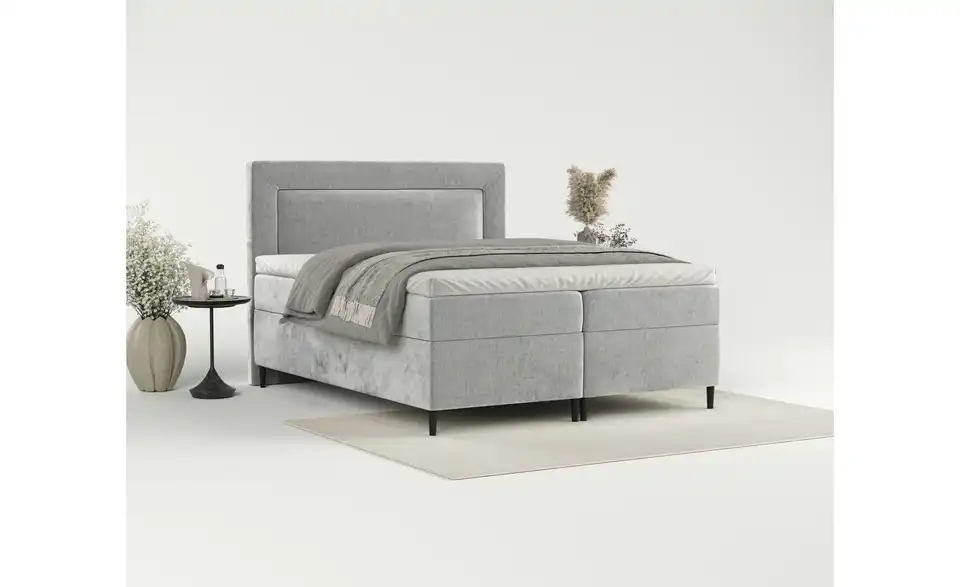 Boxbett mit Stauraum, in Wohnsituation