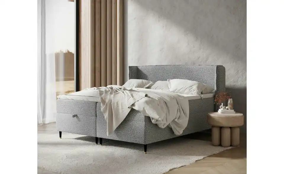 Boxbett mit Stauraum, in Wohnsituation