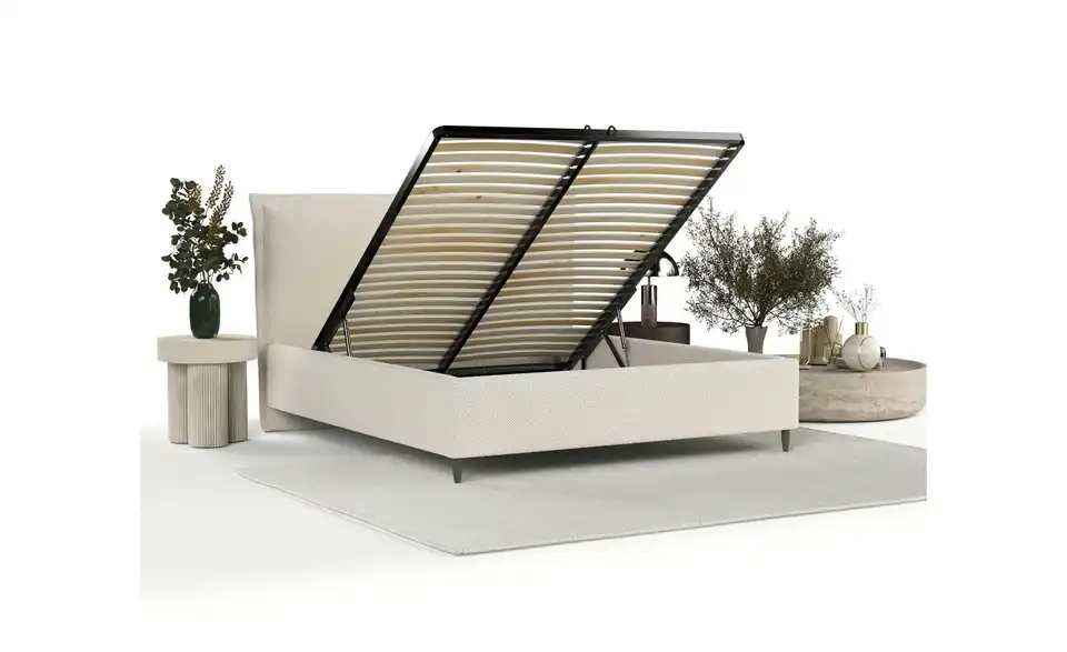 Polsterbett mit Stauraum, in Wohnsituation