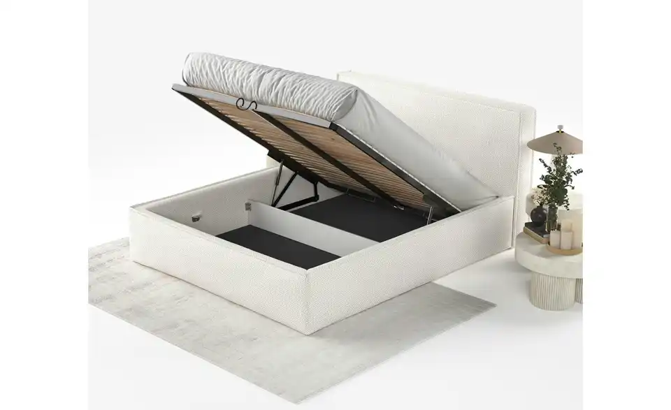 Polsterbett mit Stauraum, in Wohnsituation