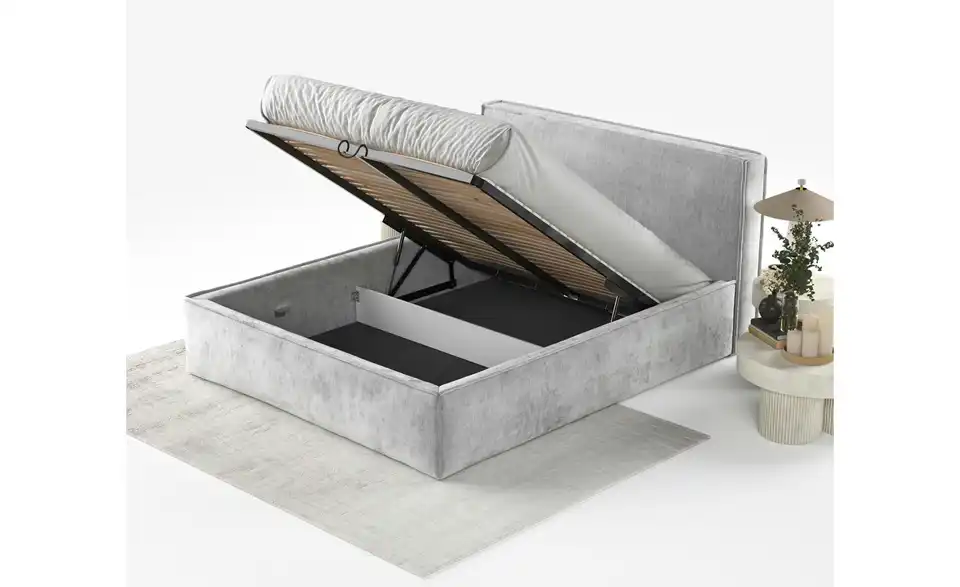 Polsterbett mit Stauraum, in Wohnsituation