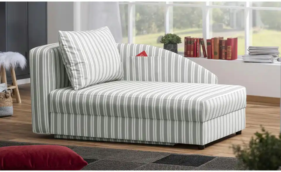 Max Winzer Recamiere Tobi, in Wohnsituation