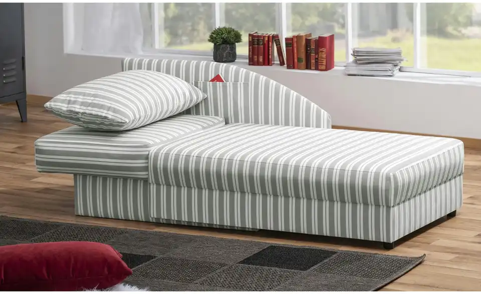 Max Winzer Recamiere Tobi, in Wohnsituation