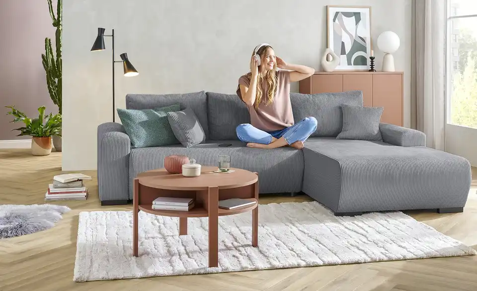 Ecksofa Nelly mit Schlaffunktion, in Wohnsituation