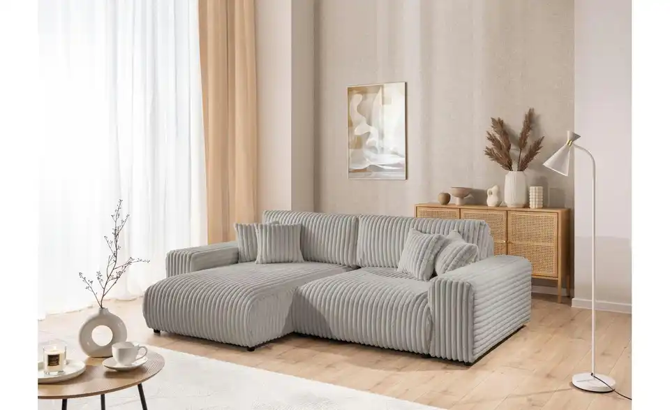 Ecksofa, in Wohnsituation