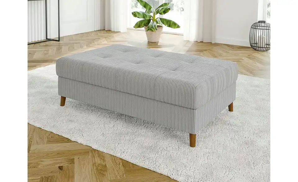 Ecksofa mit Hocker Maya, in Wohnsituation