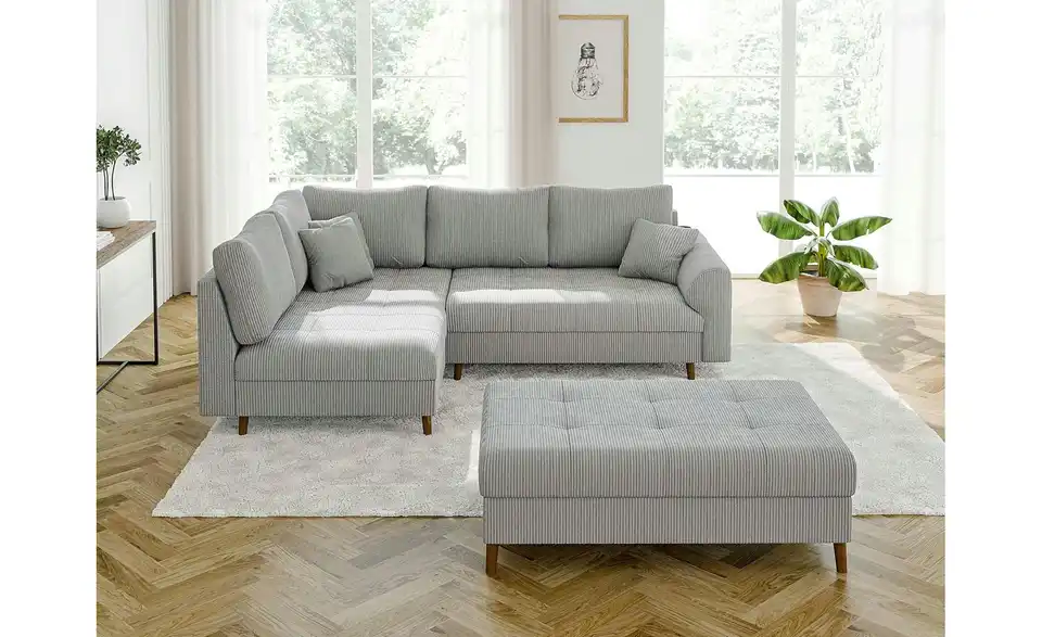 Ecksofa mit Hocker Maya, in Wohnsituation