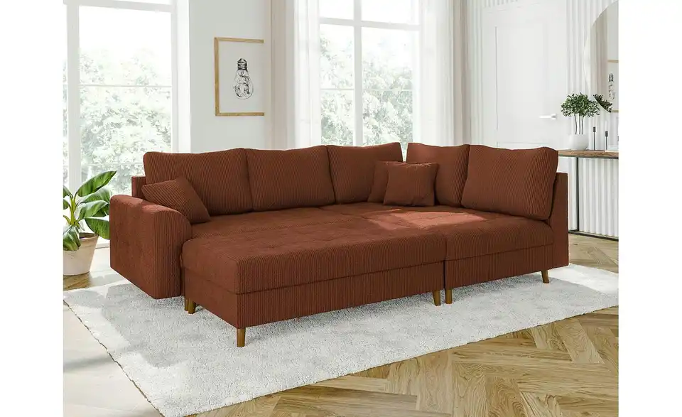 Ecksofa mit Hocker Maya, in Wohnsituation
