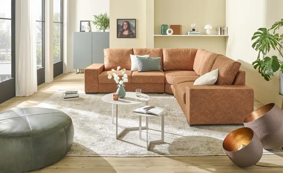Ecksofa Reneé in Lederoptik, in Wohnsituation