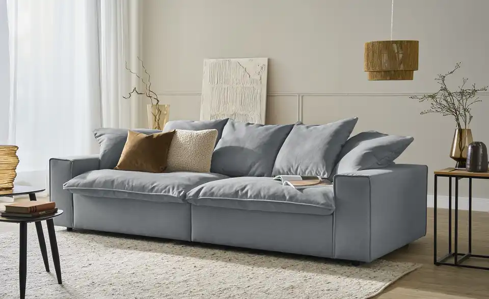 Big Sofa Kini, in Wohnsituation